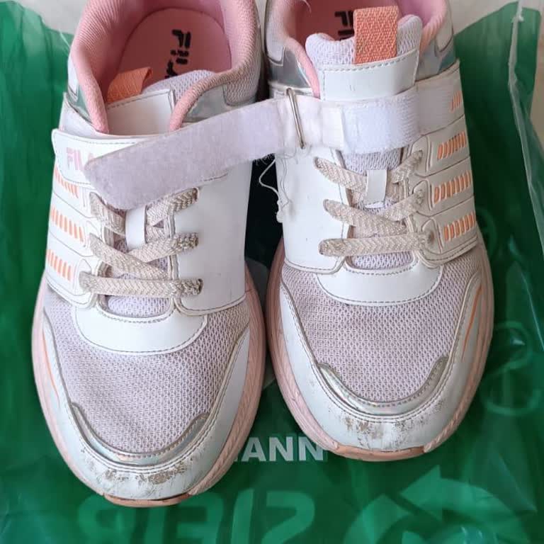 Deichmann FILA Schuhe für meine Tochter gekauft innerhalb eines Tages beschädigt!