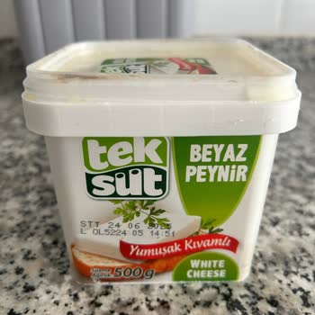 Taze Olması Gereken Peynir Bozuk Çıktı, Kötü Koku Ve Siyahlaşma Yaşadım