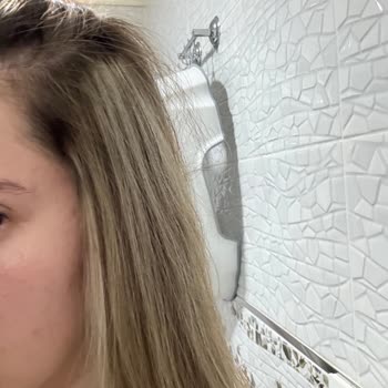 Randevuya Rağmen Gecikme, Kalitesiz Hizmet Ve Ekstra Ücret Talebiyle Kötü Kuaför Deneyimi