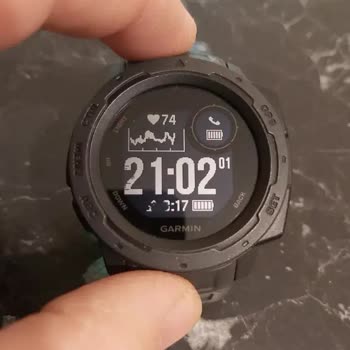 My Garmin Instinct Watch Developed a Dead Pixel After 3 Years of Normal Use