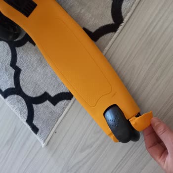 Aldığım Scooter Kırık Ve Paketi Açıktı Değişim İçin 1 Ay Beklemem İsteniyor