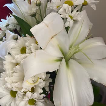 Çiçek Sepeti  'nden Eksik Ve Kusurlu Ürün Teslimatı: Anneler Günü Hayal Kırıklığı