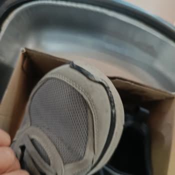 Aldığım Skechers Ayakkabının Kusurları Ve Carrefour SA'nın İlgisizliği