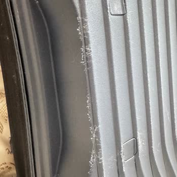 Samsonite Kabin Boy Bavulun Kısa Sürede Hasar Görmesi ve Tamir Seçeneği Sunulmaması