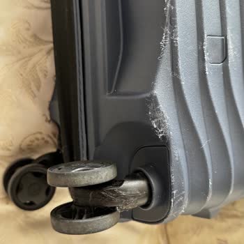 Samsonite Kabin Boy Bavulun Kısa Sürede Hasar Görmesi ve Tamir Seçeneği Sunulmaması