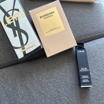 Ercan Havalimanı'ndan Alınan Dior Ruj Kırık Çıktı, Değişim Talebi