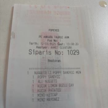 Popeyes Lezzetsiz Ve Kalın Tavuk Göğsü, Bayat Ekmek Sorunu