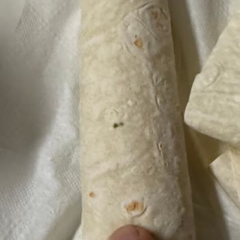 Siparişte Bayat Ve Eksik Ürünler, Yetersiz Çözüm