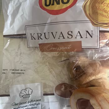 Migros'tan Alınan UNO Kruvasanın Son Kullanma Tarihine Rağmen Küflü Çıkması