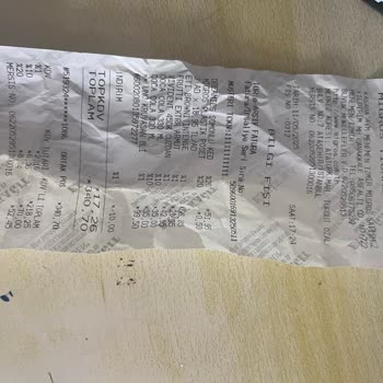 Migros'tan Alınan UNO Kruvasanın Son Kullanma Tarihine Rağmen Küflü Çıkması