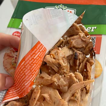 Migros Hemen'den Aldığım Tavuk Dönerde Çiğ Et Parçalarıyla Karşılaştım