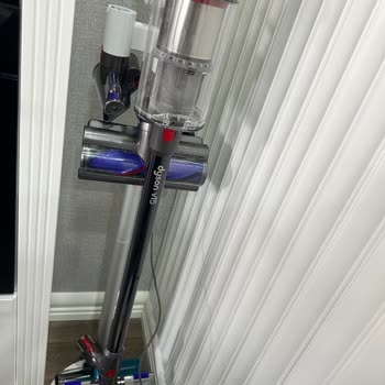 Dyson V15 Süpürge Borusunda Model Bilgisi Eksikliği Ve Müşteri Hizmetleri Sorunu