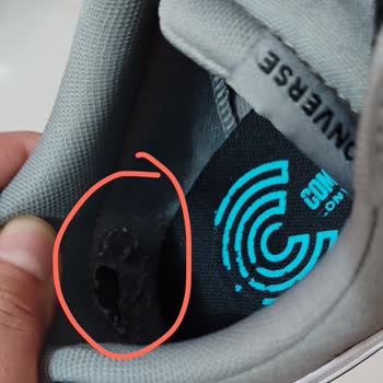 Aldığım Convers Ayakkabı Orijinal Değil, Barkod Çalışmıyor Ve İçi Aşındı