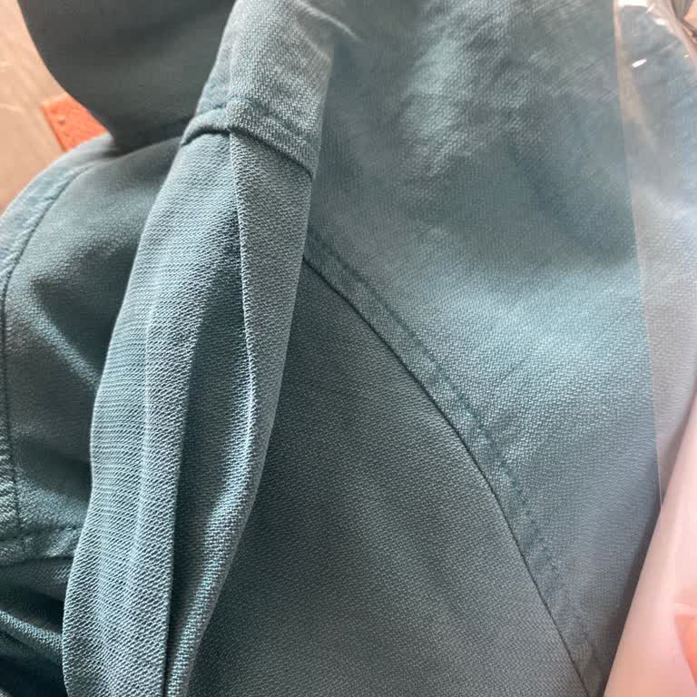 Gömlek Solması Ve Yetersiz Mağaza İncelemesi Güvenimi Zedeledi