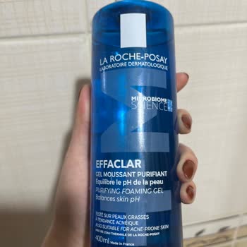Ich habe ein gefälschtes La Roche-Posay Effaclar Gel erhalten, Haut reagiert schlimm