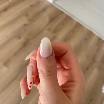 Instagram'daki Tırnak Modelleri Gerçek Değil, Hizmet Kötü Ve Sağlıksız