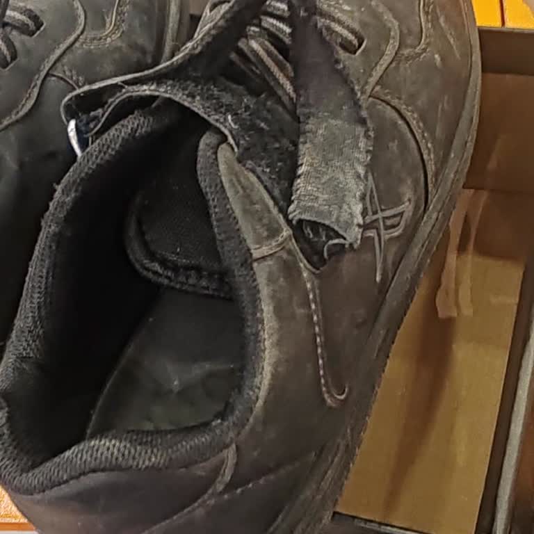 Kısa Sürede Parçalanan Kinetix Çocuk Ayakkabıları İçin Çözüm Bekliyorum