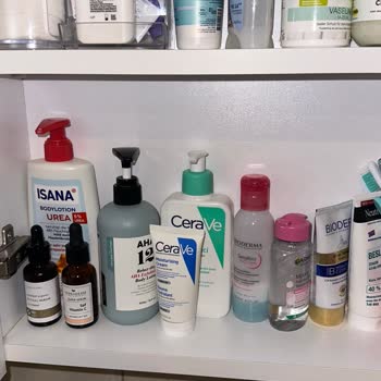 I Found Sharp Glass-Like Particles in My CeraVe Foaming Cleanser