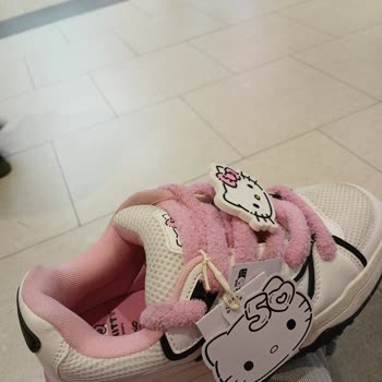 Problemas con cambio de zapatos en Bershka Istanbul Piazza