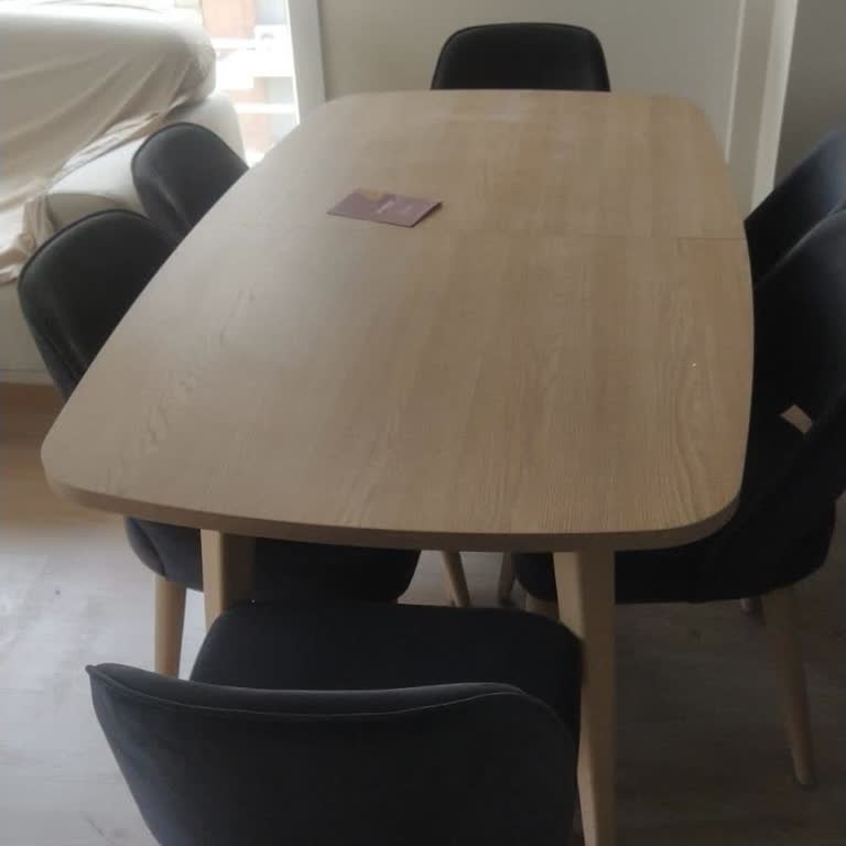 Aldığım Masa Ve Sandalyeler Birbirine Uymuyor Mağaza Uyumsuzluk Hakkında Uyarmadı
