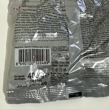 Torku Fındıklı Çikolatadan Plastik Parça Çıkması