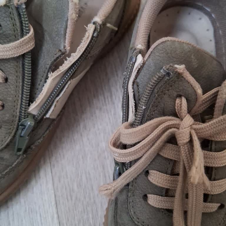 10 Gün İçinde Deforme Olan Çocuk Ayakkabısı Ve Olumsuz Mağaza Yaklaşımı