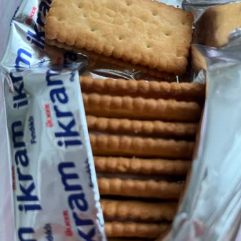 Ülker İkram Bisküvinin Yanık Ve Acımsı Tadından Şikayetçiyim