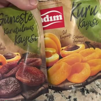 Tadım Kuru Kayısıdan Çekirdek Çıktı!