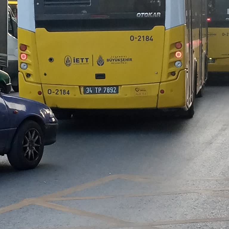 Otobüs Durağında Durmadan Yolcu Almayıp Mağdur Etti