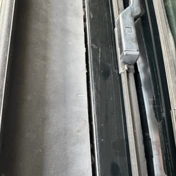 Doğanlar Ford Servisinde Eksik Ve Hatalı Cam Onarımı