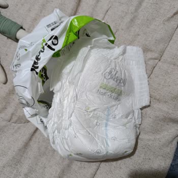 Sleepy 6 Numara Bebek Bezinden Islak Ve Sıvı Dolu Bez Çıkması Şaşkınlığı