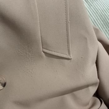 Alvina Mağazasından Aldığım Trençkot Kısa Sürede Tüylendi, İade Veya Değişim Talebim Reddedildi