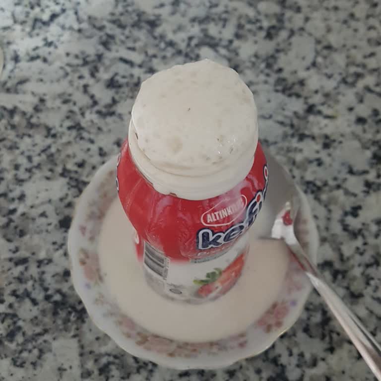 Altınkılıç Çilekli Kefirde Köpüklenme Ve Kötü Koku Sorunu