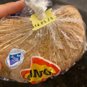 Migros UNO Tam Buğday Ekmeği Küflü Geldi İlgilenen Yok