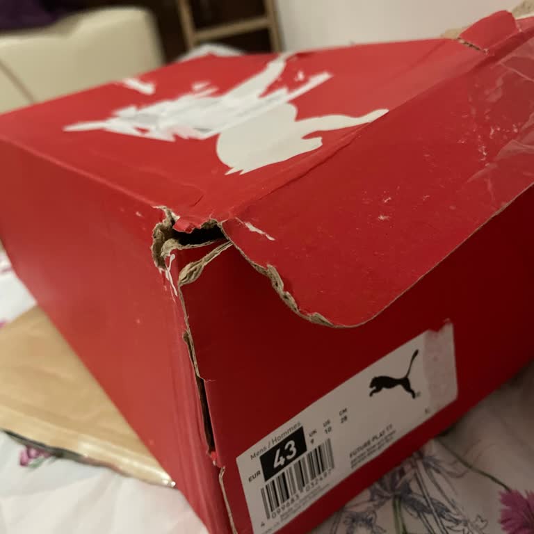 Yıpranmış Kutu Nedeniyle Ayakkabı Değişimi Reddedildi, Mağdur Edildik