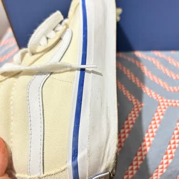 Vans Ayakkabının Kısa Sürede Tabanı Çöktü, Mağazadan Destek Alamadım