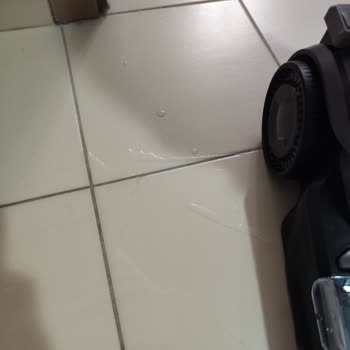 Yeni Alınan Halı Yıkama Makinesi Sürekli Su Kaçırıyor