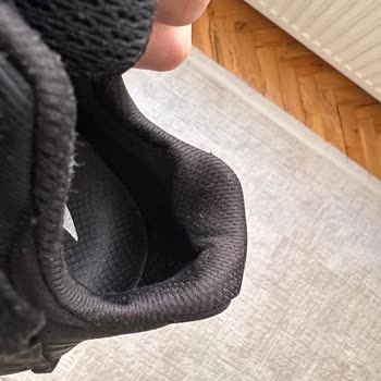 Kısa Sürede Yıpranan Skechers Ayakkabılar İçin Değişim Talebim Reddedildi