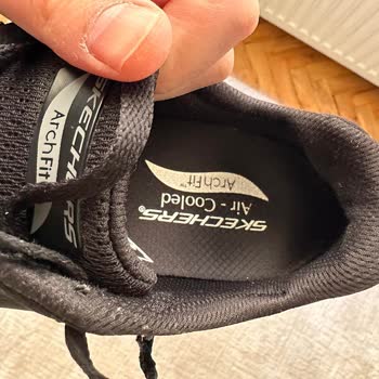 Kısa Sürede Yıpranan Skechers Ayakkabılar İçin Değişim Talebim Reddedildi