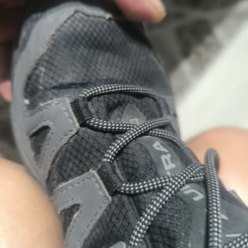 Intersport Salomon Ayakkabıda Kısa Sürede Yırtılma Ve Yetersiz Müşteri Desteğiyle Hayal Kırıklığı