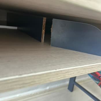 Çilek Mobilya'dan Aldığımız Genç Odası Takımı Hem Kalitesiz Hem De Garanti Dışı Bırakıldı