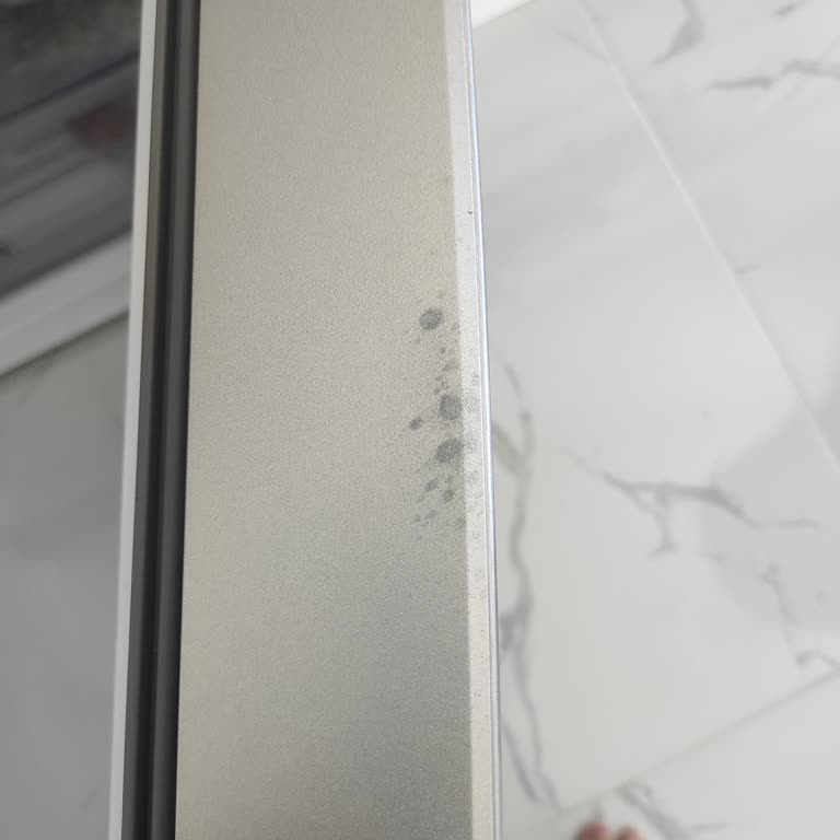 Yeni Aldığım Samsung Buzdolabında Leke Problemi Ve Yetersiz Servis Desteği