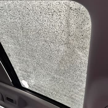 Chery Tiggo 8 Pro Sunroof Camı Seyir Halinde Patladı, Garanti Dışı Bırakıldı