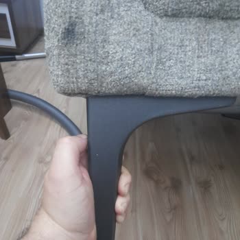 Konfor Mobilya'dan Alınan Koltuklarda Yanlış Parça Ve Kalite Sorunu