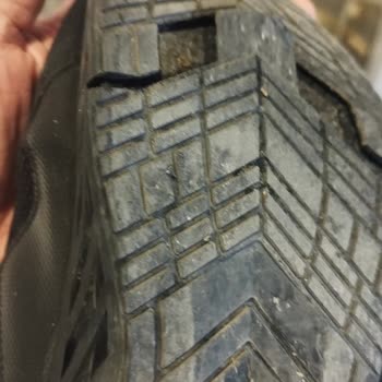 Ayakkabının Tabanı Kısa Sürede Parçalandı, Ürün Kalitesi Hayal Kırıklığı Yarattı