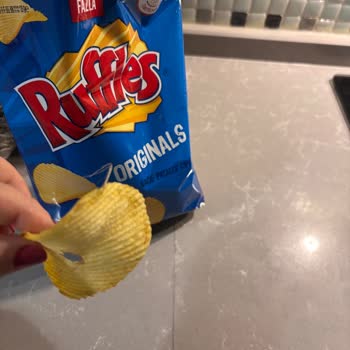 Ruffles Cipsinde Yabancı Madde Ve İlgisiz Müşteri Hizmetleri Deneyimi