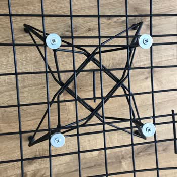 Kusurlu Sandalyeler Ve Satıcıdan Destek Alamama