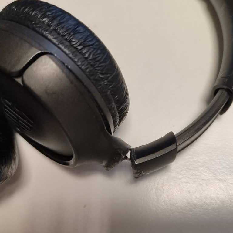 JBL T500 Kulaklıkta Parça Kırılması Ve Yedek Parça Bulamama Sorunu