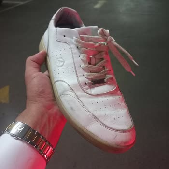 Aldığım Spor Ayakkabının Topuğu Parçalandı, Firma Dönüş Yapmıyor