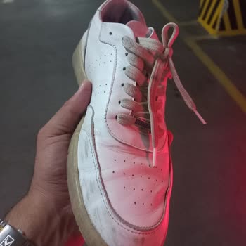 Aldığım Spor Ayakkabının Topuğu Parçalandı, Firma Dönüş Yapmıyor